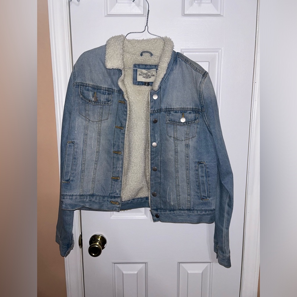 Denim Jacket with wool lining / Light worn / No tears or stains / Size Medium